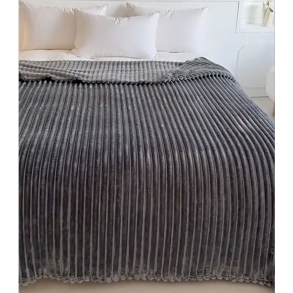 Queen Blanket Gray Plush Blankets Bedspread  Cozy Couch Throw Bed topper Gift - Picture 9 of 12
